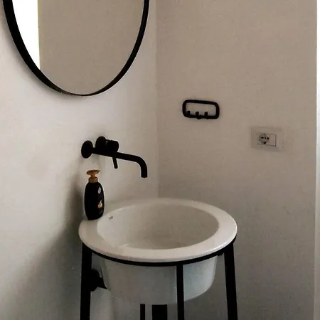 Bassamarea - Sorpresa In Centro Storico * カルロフォルテ