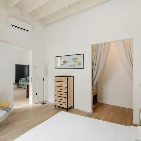 Bassamarea - Sorpresa In Centro Storico